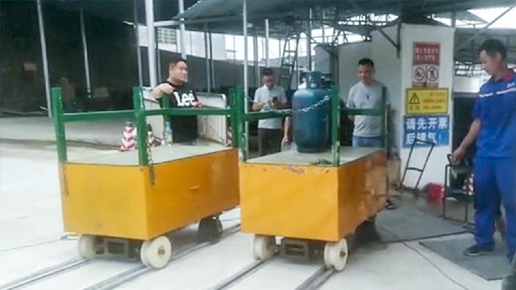 防爆電 機應(yīng)用于液化氣站軌道運輸車案例